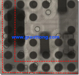 BGA錫球尺寸小于0.4mm，采用降低BGA內(nèi)圍襲球的錫膏量所得到X-Ray，稍微留意一下可以發(fā)現(xiàn)最外圈的錫量(圓的直徑)比其他內(nèi)圍的錫球上的錫量來得多一點(diǎn)點(diǎn)。也就是外圈的黑色圓形直徑比內(nèi)圈的圓形來得大一點(diǎn)點(diǎn)。