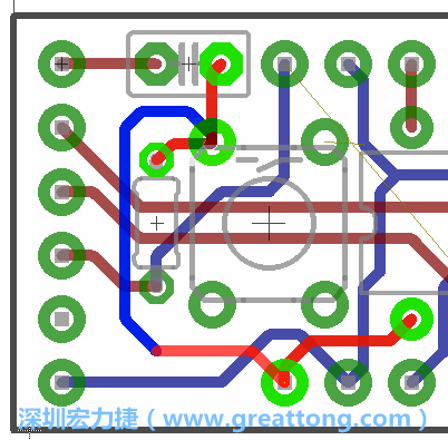 為了要創(chuàng)造一個電路通道，首先要先點擊重置開關(guān)的連結(jié)點進行布線，在電路板的背面繪制線路直到其它線路前的乾淨區(qū)域。