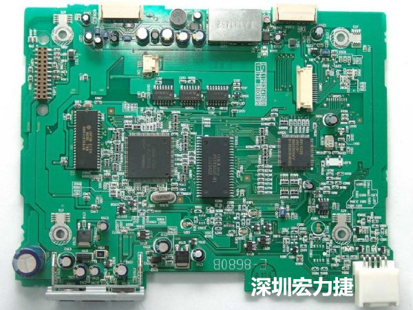 大面積PCB若電子元器件數(shù)量多、重量較重，板材強(qiáng)度不夠時(shí)容易產(chǎn)生PCB中央部凹陷問題。