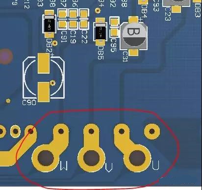 PCB設(shè)計不僅可以將PCB實現(xiàn)為即插即用的插件，而且可以增加焊料的厚度以達(dá)到過大電流的目的。