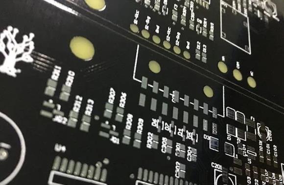 PCB打樣蝕刻工藝注意事項(xiàng)